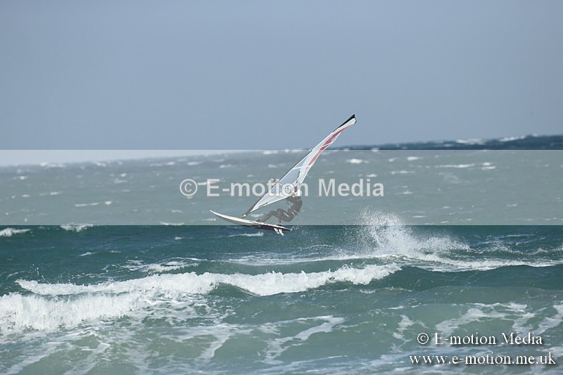 WS 020413-235 - Windsurfing