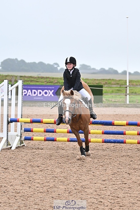 240813-185815-00817 - Classes 5 A&B & 6 80cm