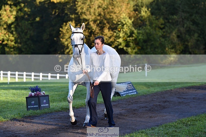 231022-085746-21473 - 646-SKIPTOTHEGOODBIT-Sophia.Mcdonald-TrotUp+SJ