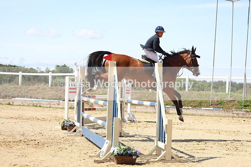3E7A1582 - Class 7: Senior 1.05m