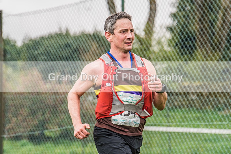 3 Peaks-2549 - The 3 Peaks Race - The Finish - Saturday 29th April 2023