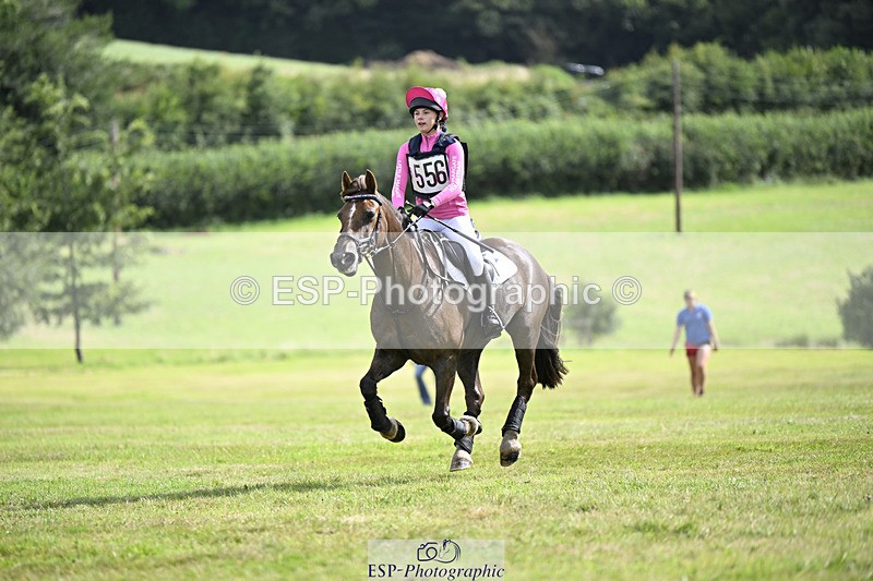 240825X-104021-31401 - 70cm XC 10.00 to 11.00