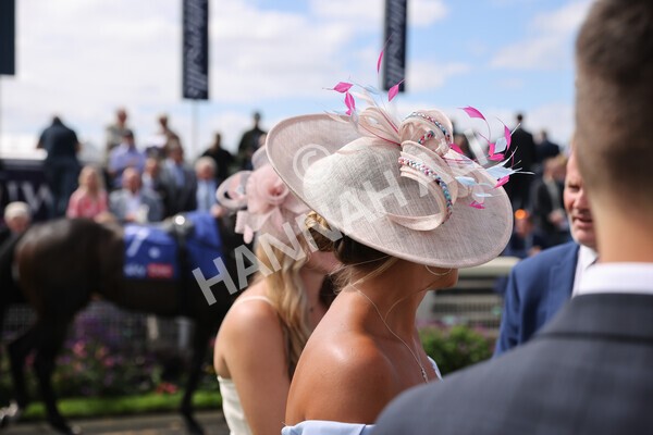 yr17082022r1-022 - Race 1 1.50pm Sky Bet & Symphony Group Stakes