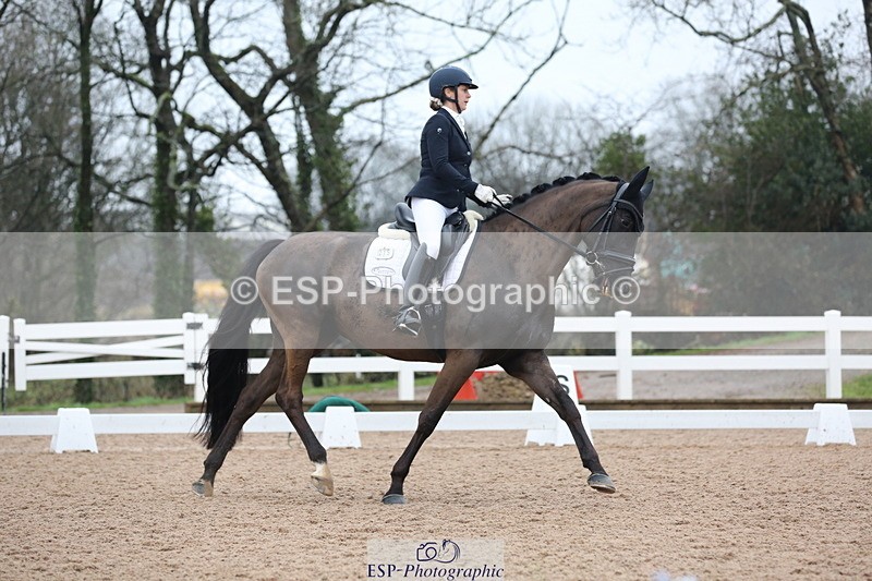 240217A-114213-01843 - 275-Lucy.Pye-La.Vida.loca