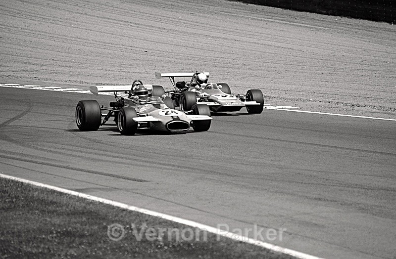 Historic F2 - Traditional Black & White