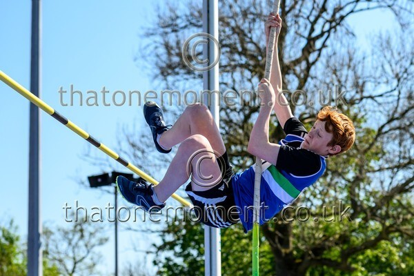 West25Sat-919259 - Field Male