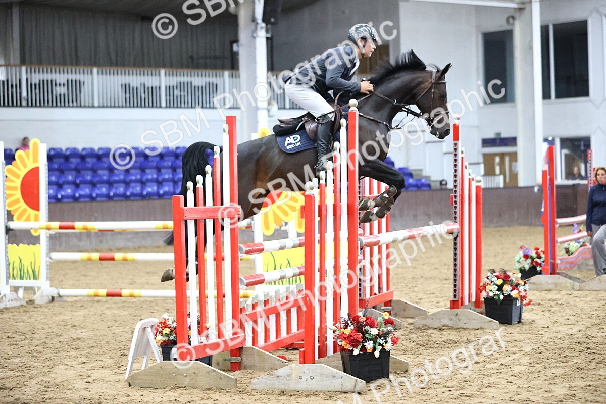 SBM_001283 - Class 5 - Blue Chip Pony Newcomers 1.00m Open
