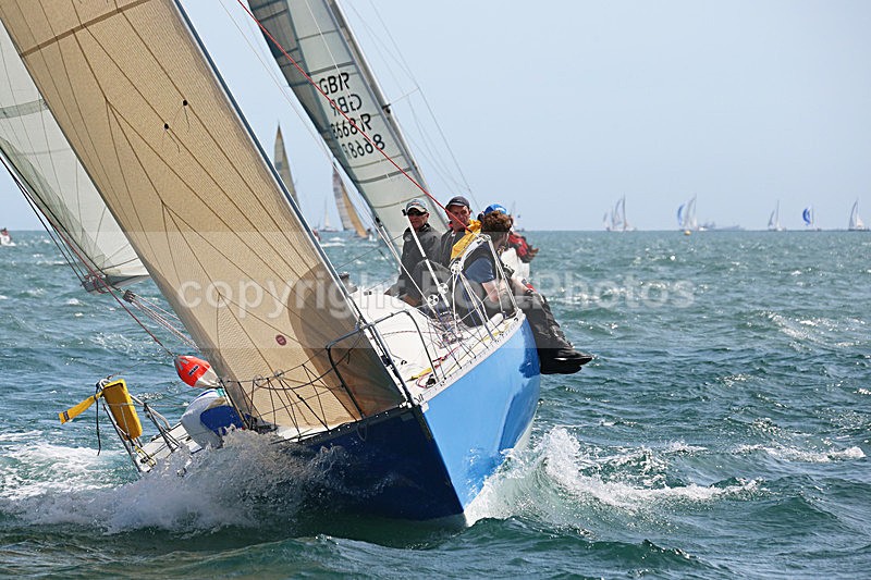 150627 FRA27145 WT7A8293_I - ROUND THE ISLAND RACE - SATURDAY 27th JUNE 2015