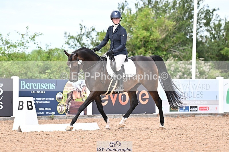 260704-130814-04756 - Cls 4D Senior Intermediate Novice 1