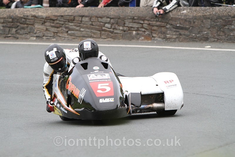  - Sidecar Race 1