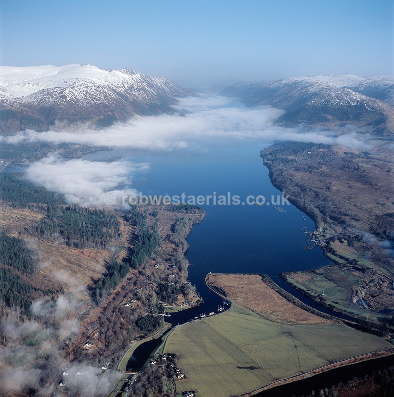 A00734DX Loch Lochy on the Great Glen in 2018 - Lochs, glens and rivers