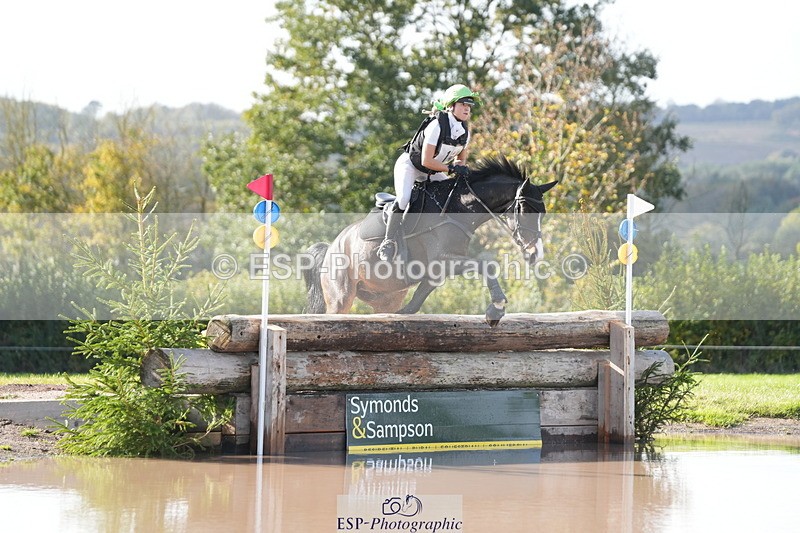 251024A-131318-11002 - B-148-Tarka.Abraham