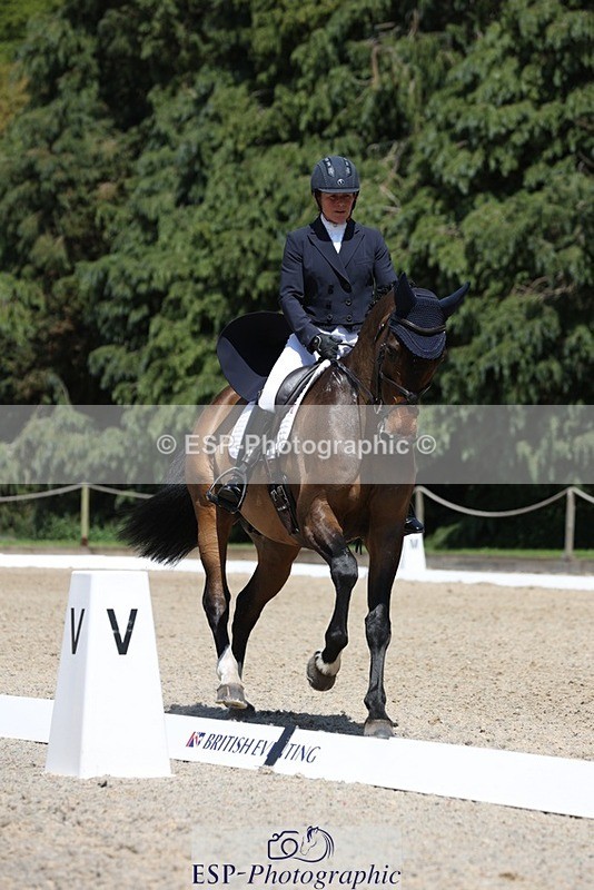 230526-135526-06421 - 369-GIDO_G-Sally_Chamberlain-WEDTrotUp+DR