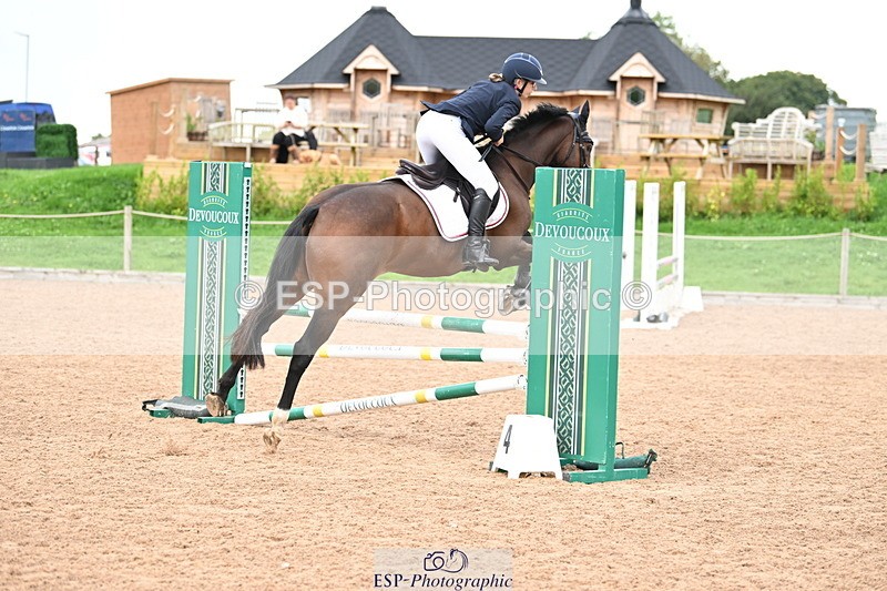 240908A-131551-03974 - Cls 15 U21 Intro 90cm-1.00m  Team Comp