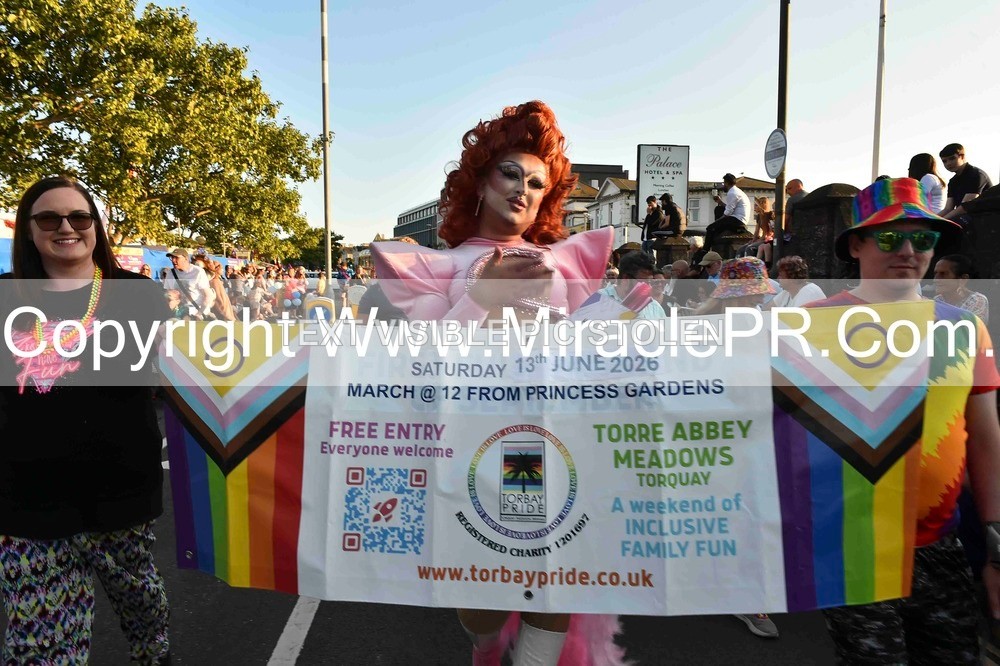 SH4_3571 - Carnival Procession.
