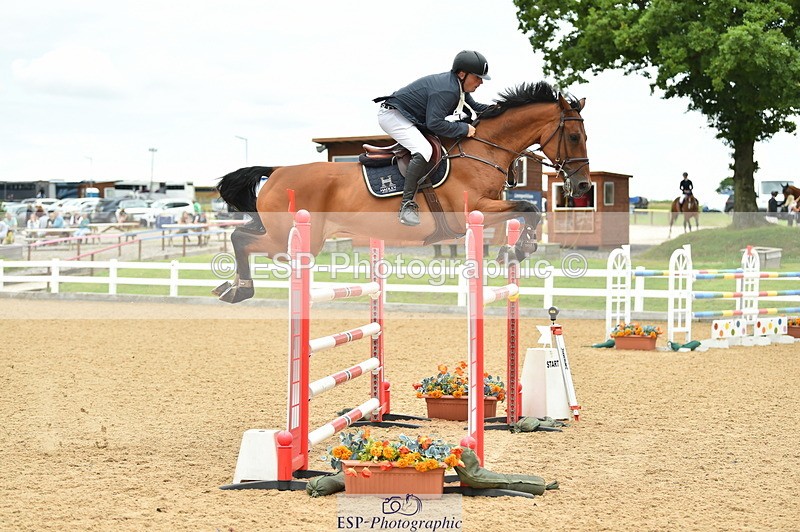 230720A-141004-03333 - Cls 21, 1 Star Gold 1.30m