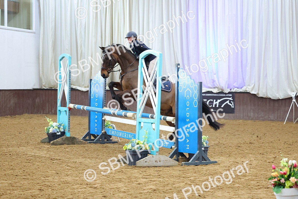 SBM_010029 - Class 21 - Nupafeed Supplements Senior Discovery/ 1m Open - First Round (1.00m)