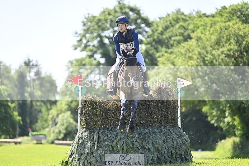 240525-105250-12362 - 320-CARPO_VIVENDI-Jack_Pinkney