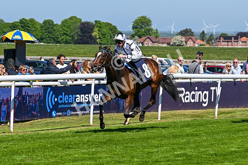 130525-Race 1-Artista-9363 - Race 1