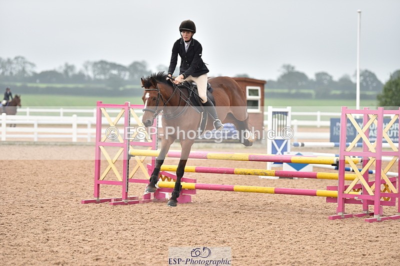 231011A-102014-00065 - Cls 1 British Novice & 90cm Open