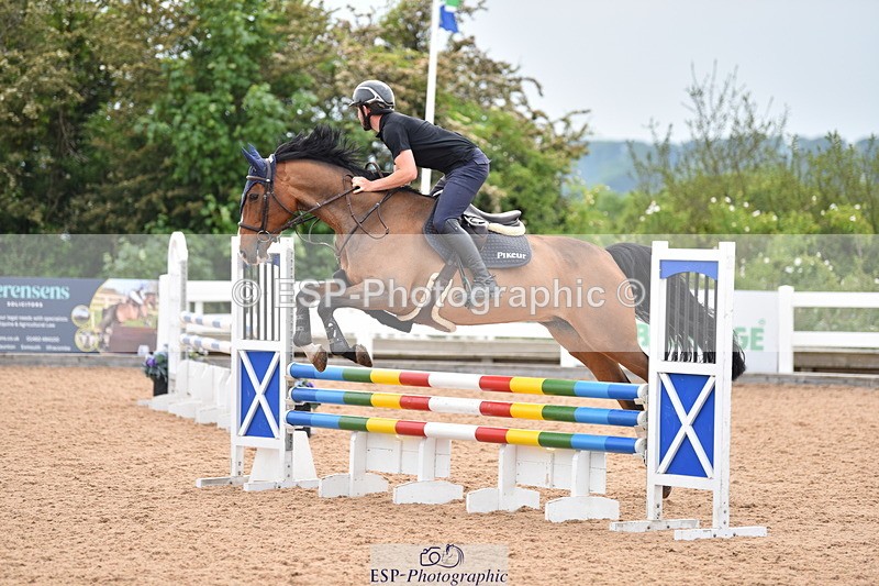 230609A-181524-01868 - Jolly Jumps Ride and Run