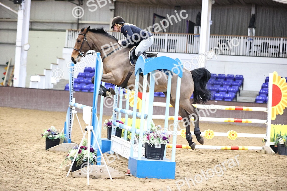 SBM_005586 - Class 17 - Senior Newcomers 1.10m