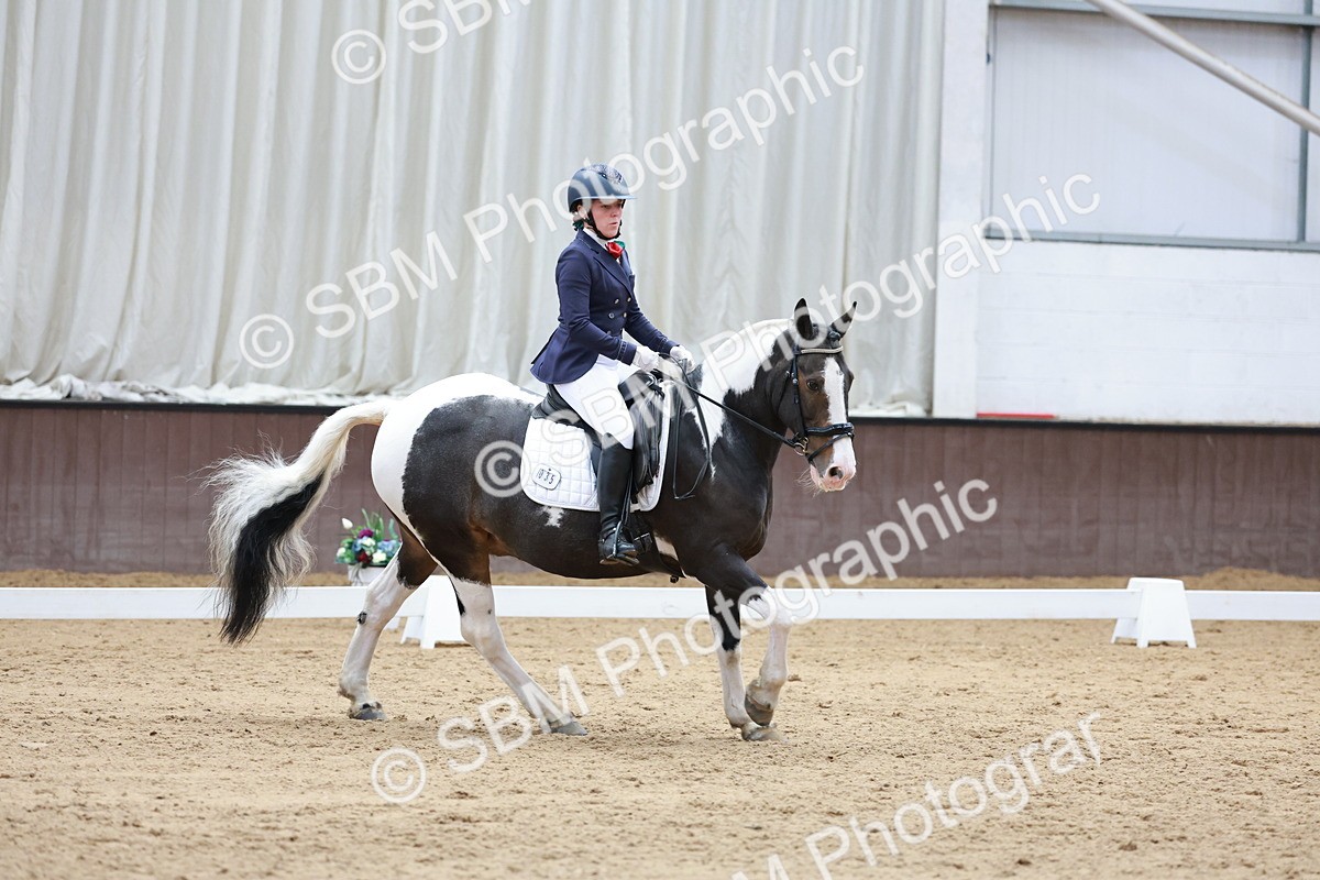 SBM_009817 - Class 6b - Novice 6 - 12.40-13.43