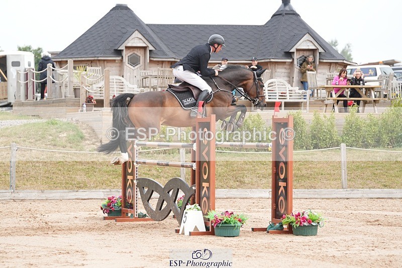 250718-111156-09934 - Cls 2, 3 Star Small Tour Break til End