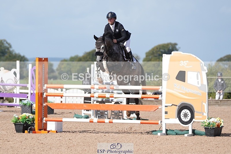 250913-114545-06728 - Cls 15 Snr Foxhunter