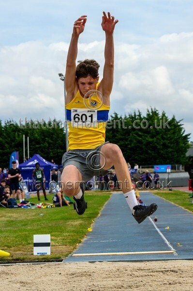 Sen25SUN-917338 - Field Male