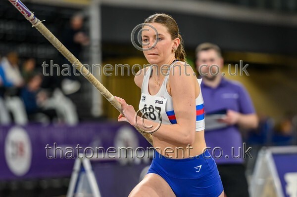 SenInd26-916586 - Field Female Set One