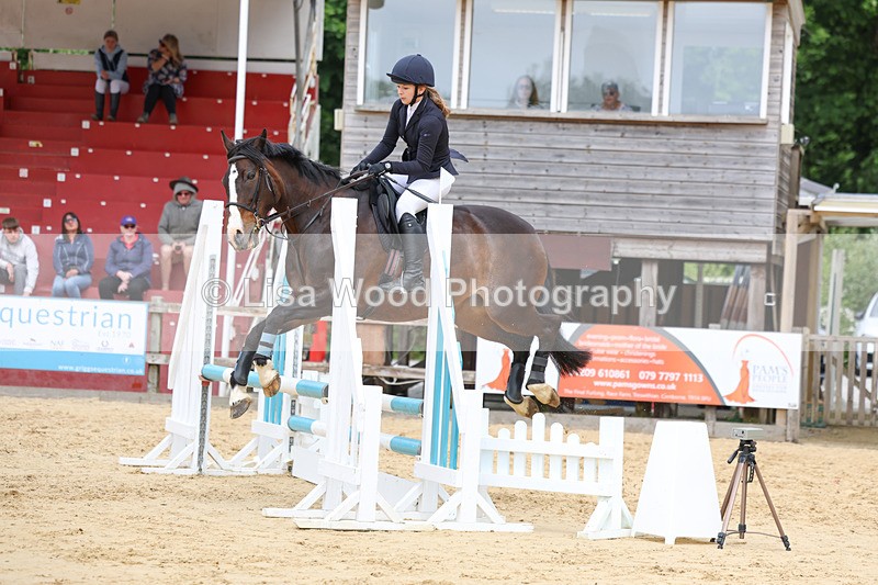 3E7A4701 - Class 8: 80cm Junior