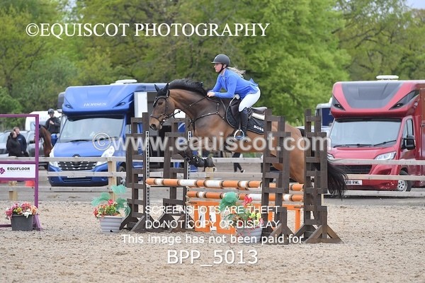 BPP_5013 - CLASS 24 SUN Senior BritiNovice/ 90cm Open