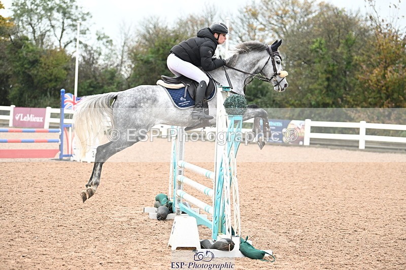 241023A-111215-00484 - Cls 1 British Novice and 90cm Open