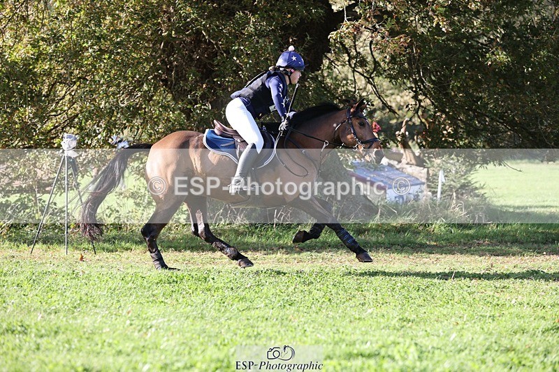 241026-111742-12272 - 373-Isabelle.Thwaite-BEACH.LADY