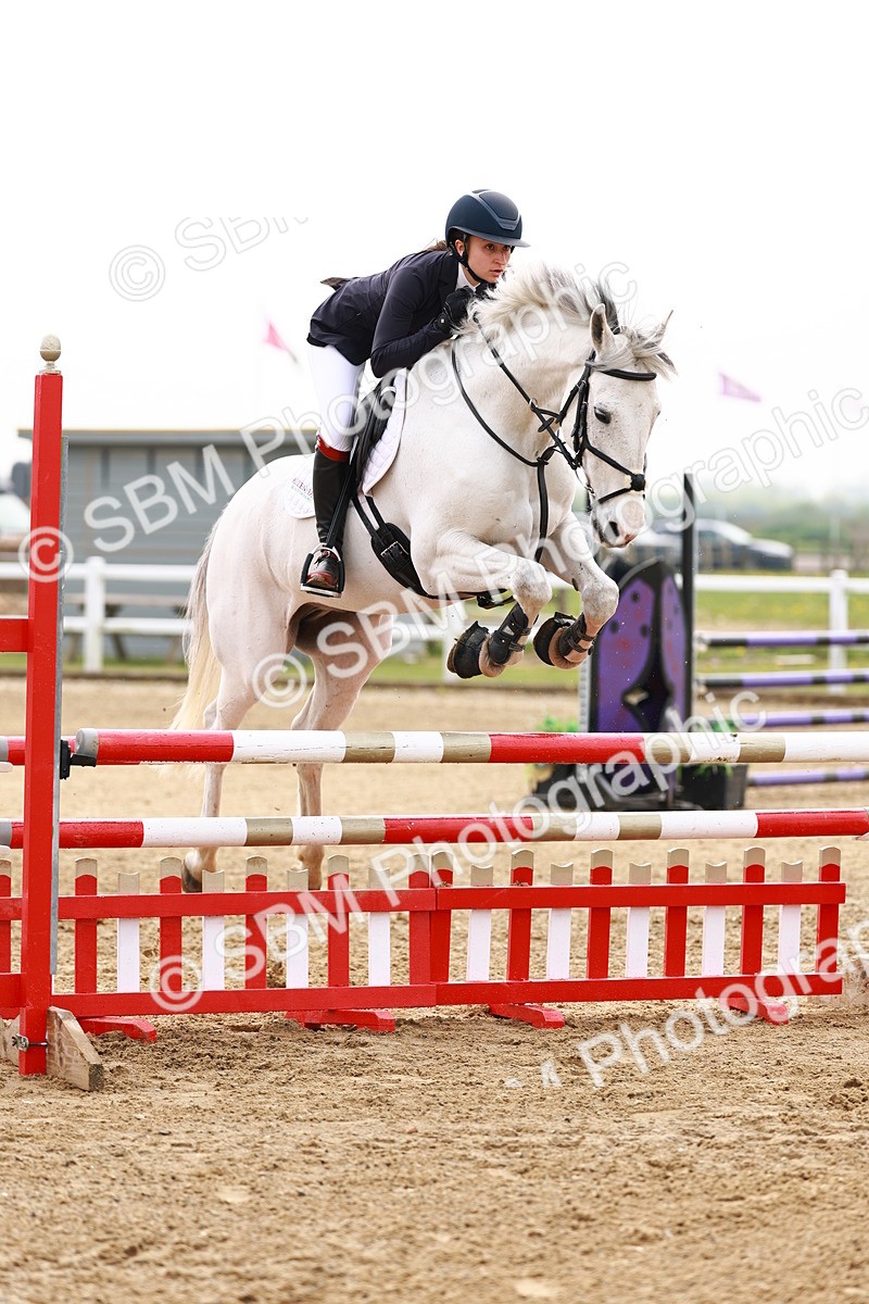  - Class 17 - Senior 1.05m