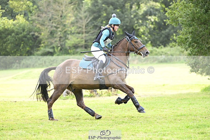 240825X-171218-37685 - 80cm XC 16.30 to 17.30