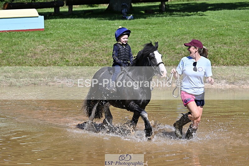 240728B-111626-01385 - Gemma's Group XC