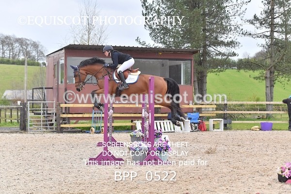 BPP_0522 - CLASS 4 FRI Senior Newcomers/ 1.10m Open