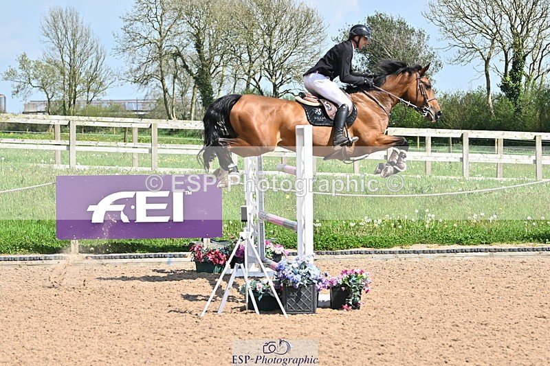 240509A-150503-02642 - Cls 11 National 1.40m Open