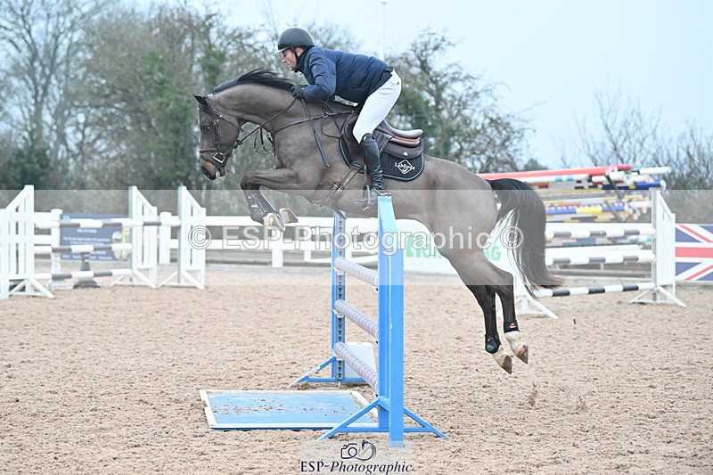 240113A-130350-02108 - Cls 12 Newcomers and 1.10m Open