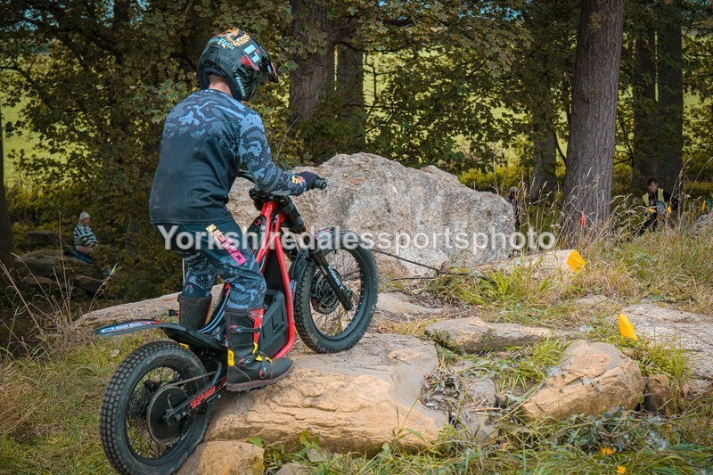 DSCF0386 - Ripon MC Trial 27/09- kids