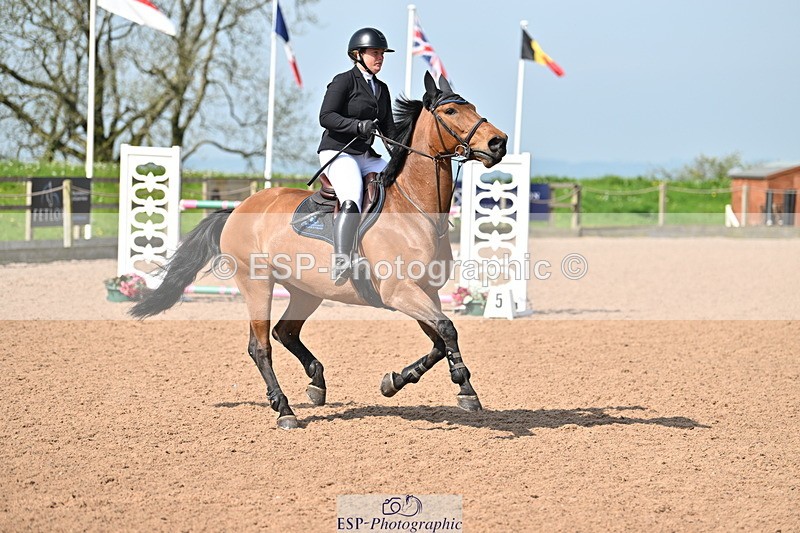 240510A-101915-04948 - Cls 21 Snr 1.20m Open