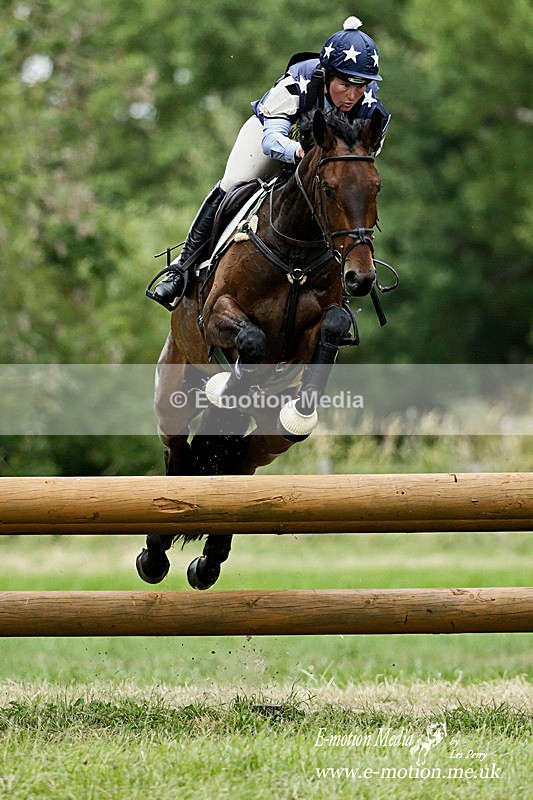 _LES0260_2a - Equestrian