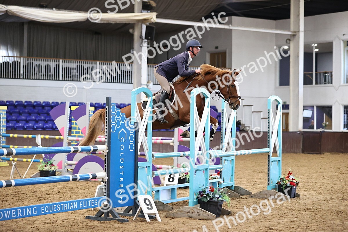 SBM_001643 - Class 4 - Senior Newcomers - 1.10m Open