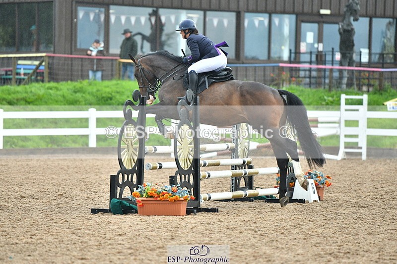 230812A-090429-07541 - Cls 25 A&B Brit nov & 90 Open