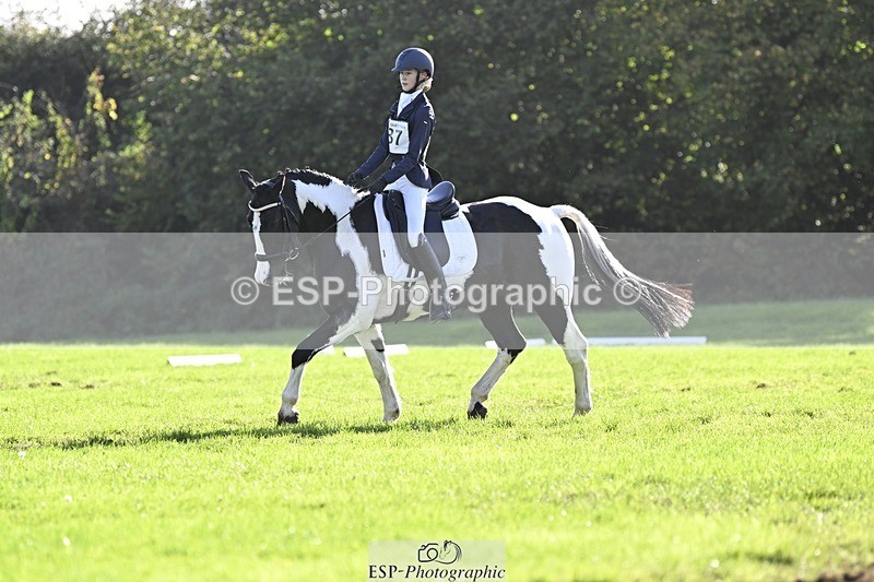 241025-142933-09668 - 387-Kelly.Knockaert-PIPER.II