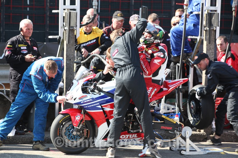 IMG_0837 - Senior TT - Start Line