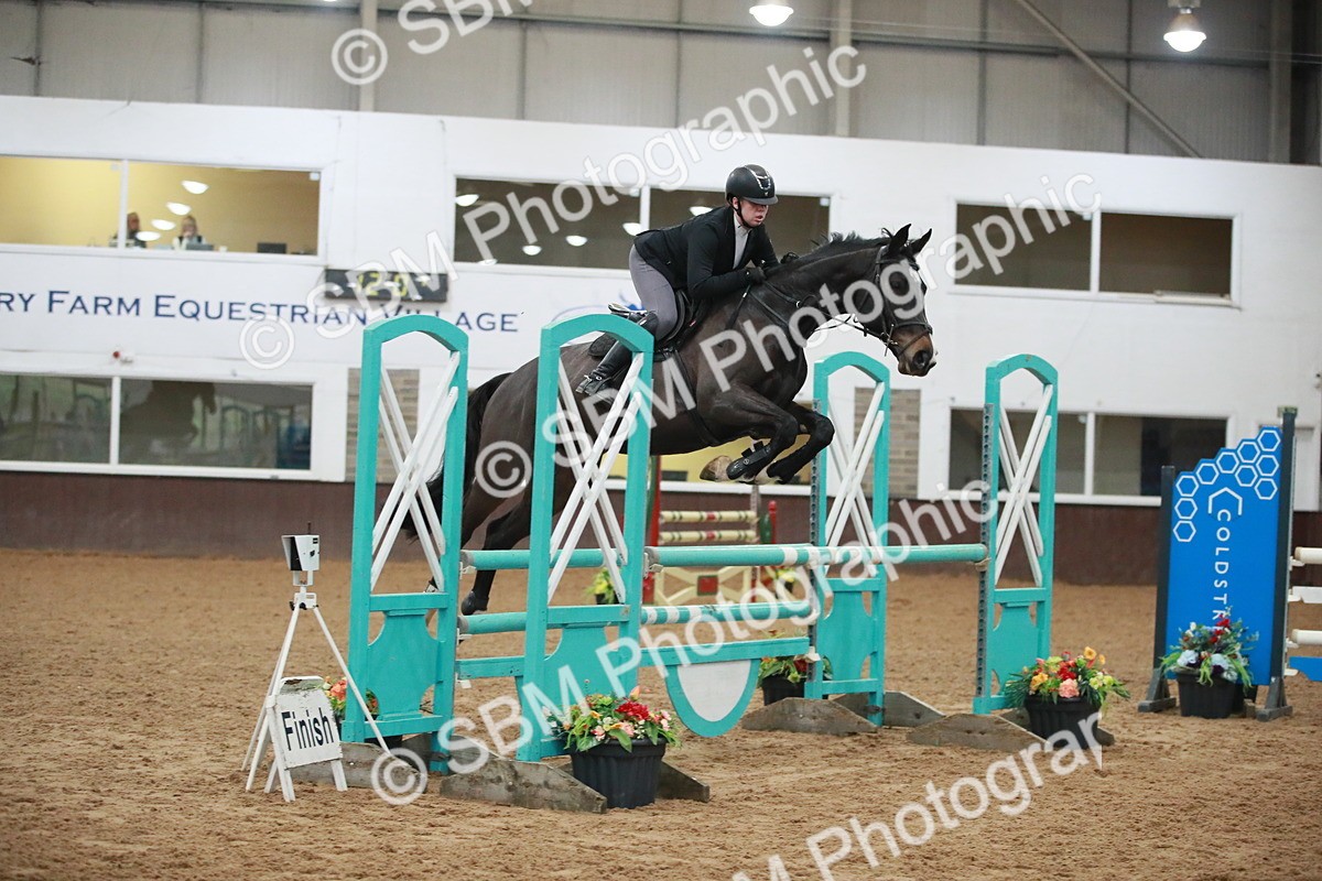 SBM_001102 - Class 4 - Senior Newcomers - 1.10m Open