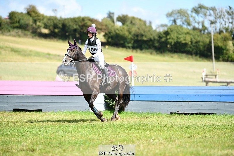 250831-144237-10568 - O-708-Jess.Coombes